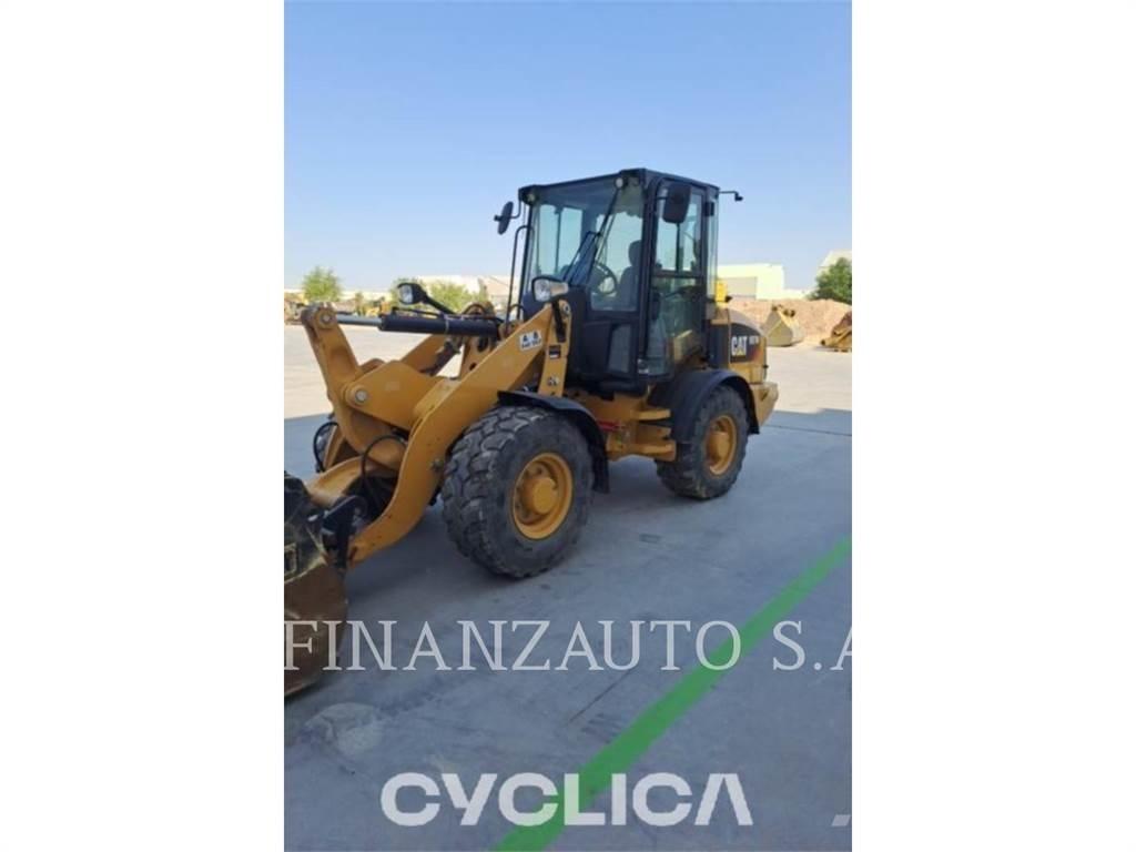 CAT 907M Kolesové nakladače