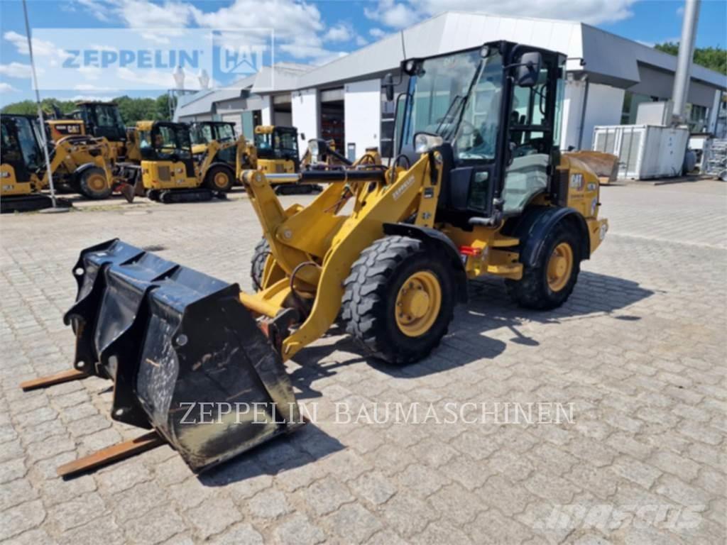 CAT 907M Kolesové nakladače