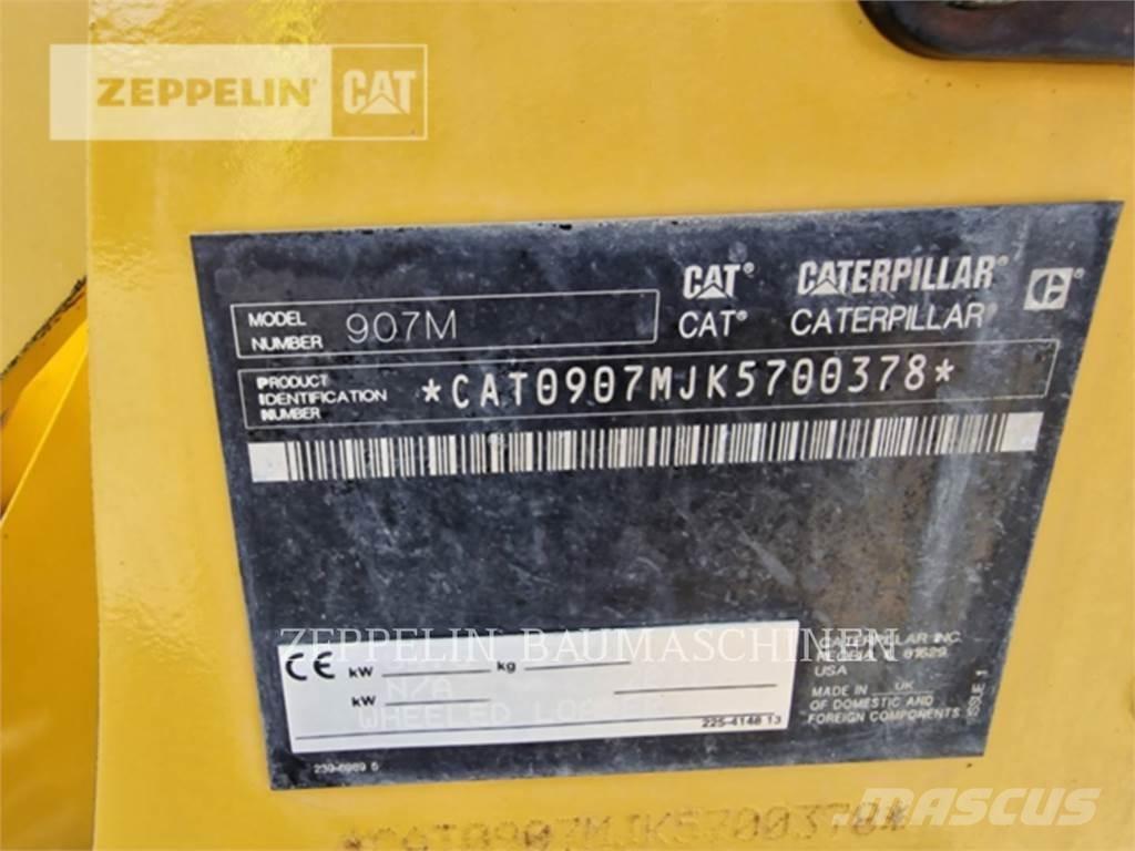CAT 907M Kolesové nakladače