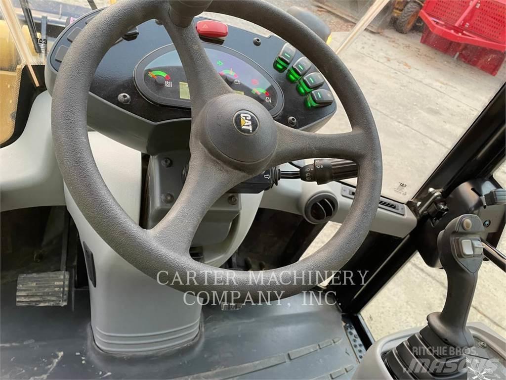 CAT 908 Kolesové nakladače