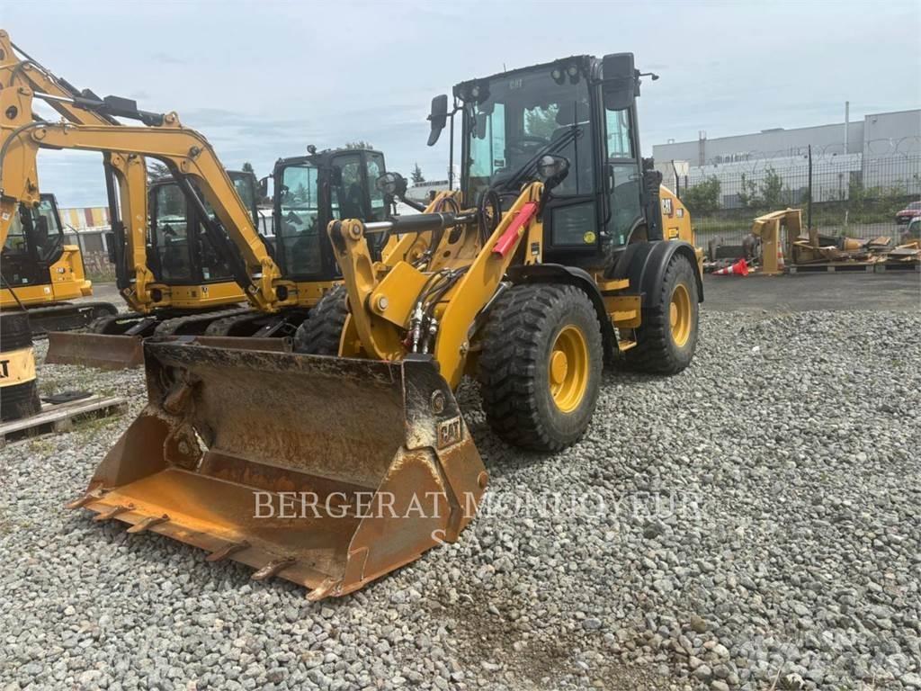 CAT 908 Kolesové nakladače