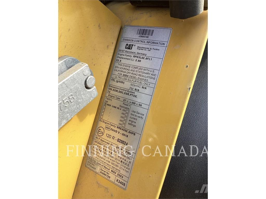 CAT 908 Kolesové nakladače