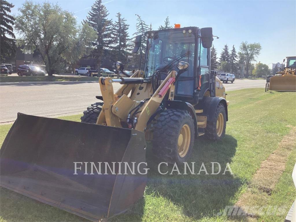 CAT 908 Kolesové nakladače