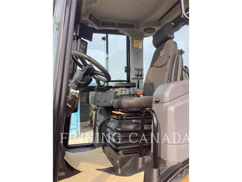 CAT 908 Kolesové nakladače