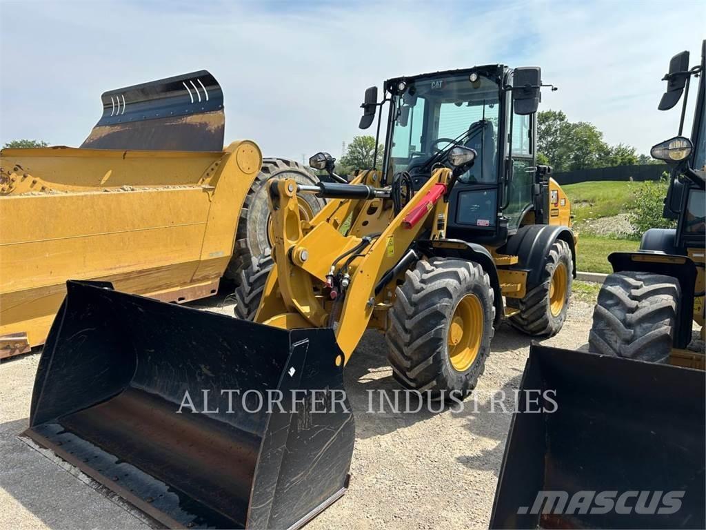 CAT 908-14 Kolesové nakladače