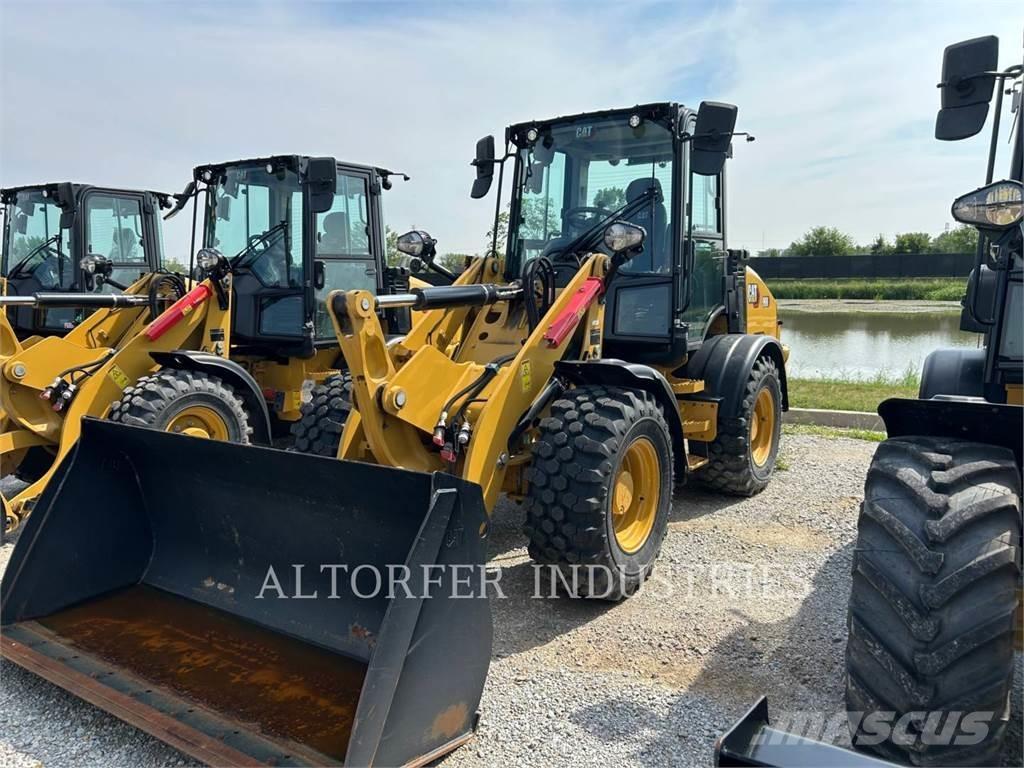 CAT 908-14 Kolesové nakladače