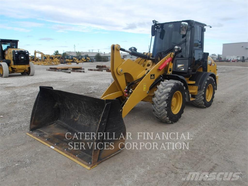 CAT 908-14 Kolesové nakladače