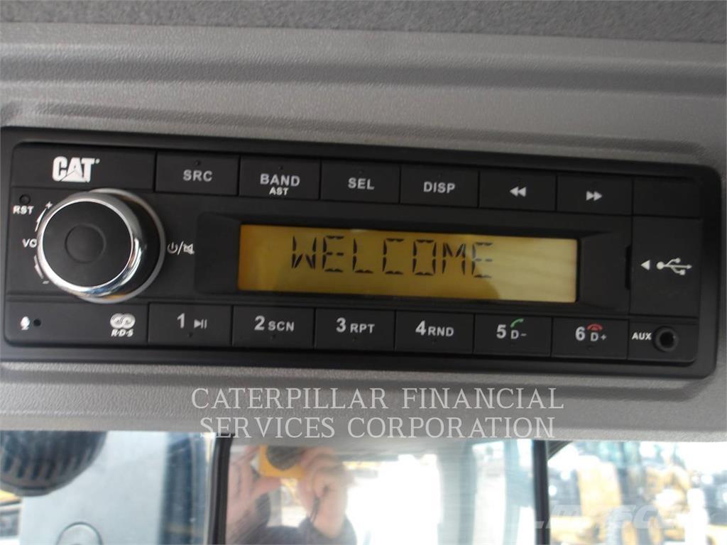 CAT 908-14 Kolesové nakladače