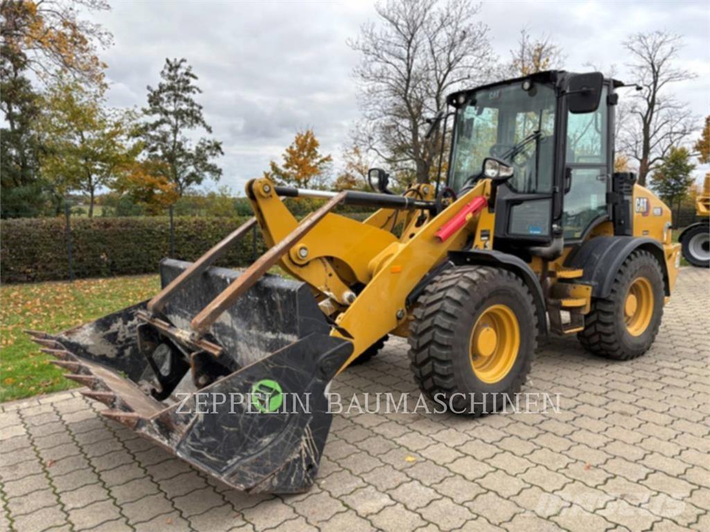 CAT 908-14 Kolesové nakladače