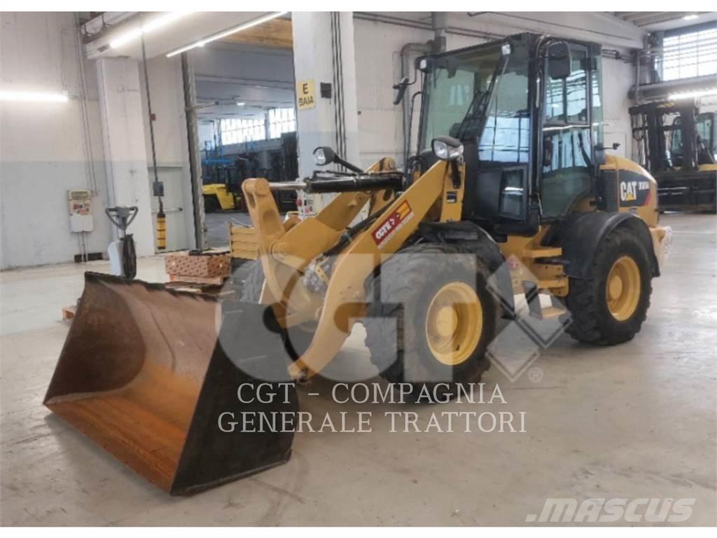 CAT 908 M Kolesové nakladače
