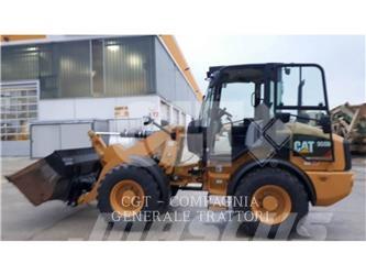 CAT 908 M Kolesové nakladače