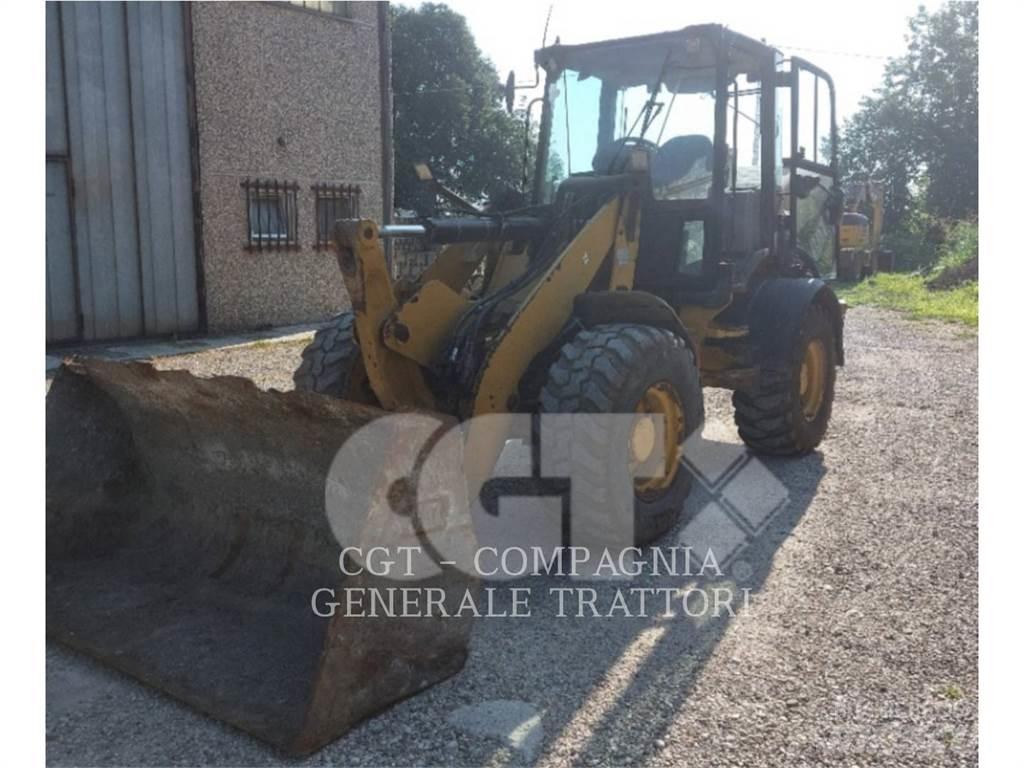 CAT 908H Kolesové nakladače