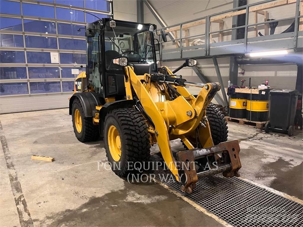 CAT 908H2 Kolesové nakladače
