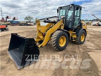 CAT 908M Kolesové nakladače