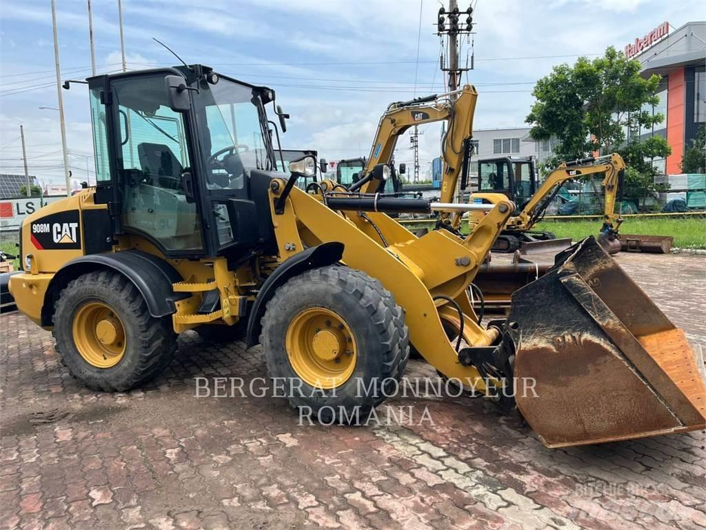 CAT 908M Kolesové nakladače