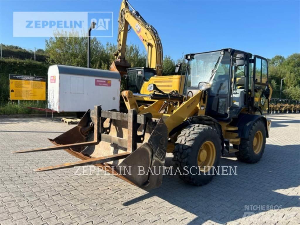 CAT 908M Kolesové nakladače