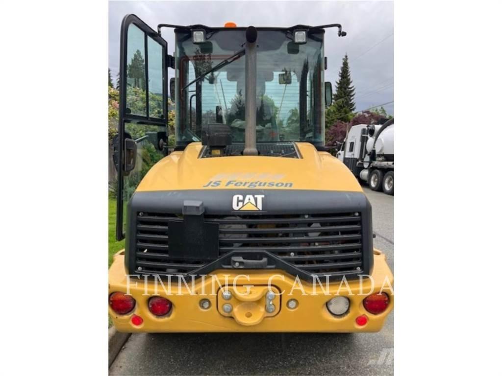 CAT 908M Kolesové nakladače
