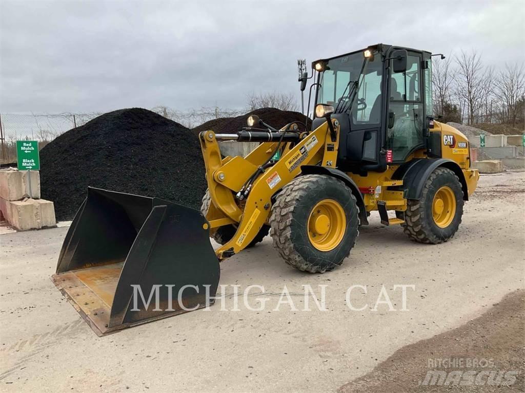 CAT 908M ARW Kolesové nakladače