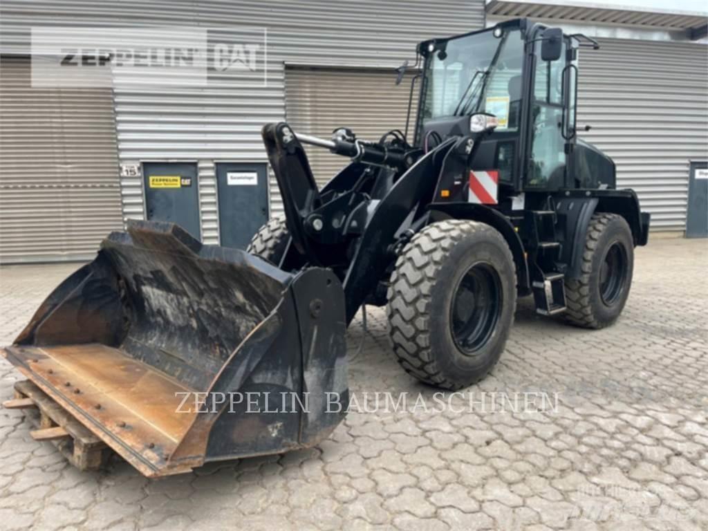 CAT 910-14A Kolesové nakladače