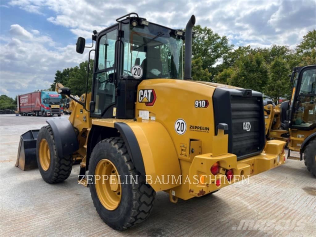 CAT 910-14A Kolesové nakladače