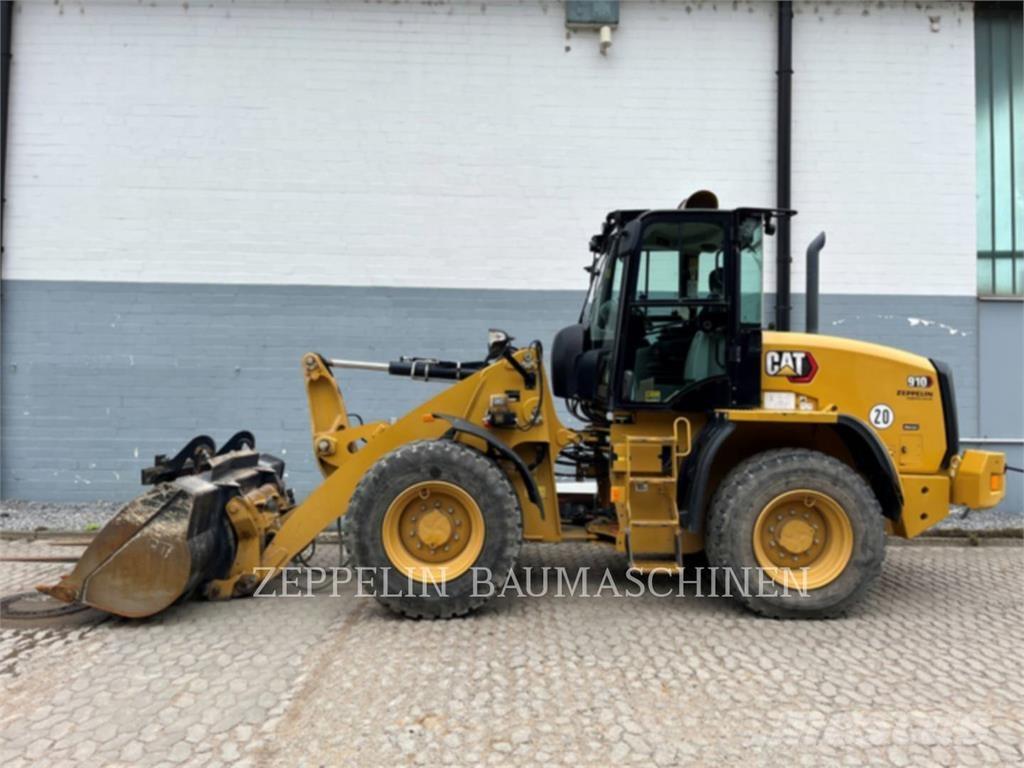 CAT 910-14A Kolesové nakladače