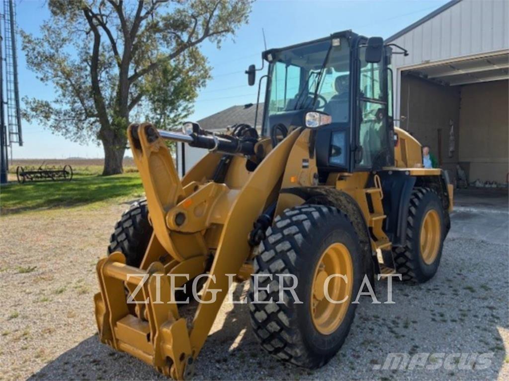 CAT 910K Kolesové nakladače