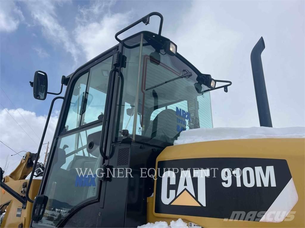 CAT 910M HL Kolesové nakladače