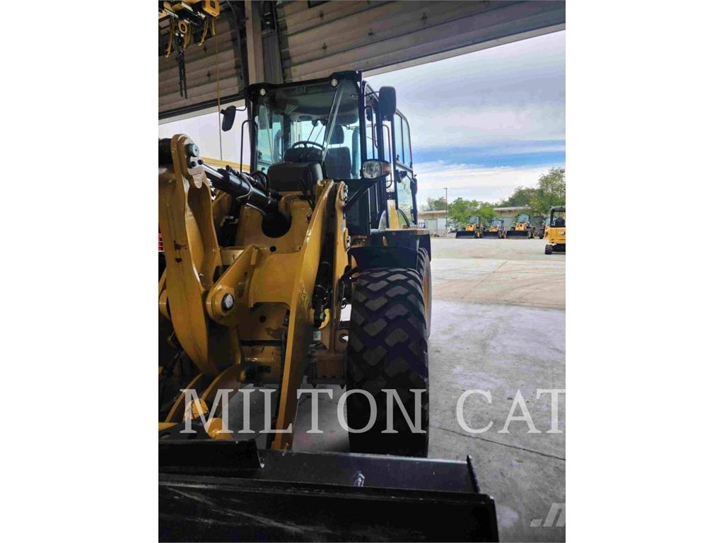 CAT 914 Kolesové nakladače