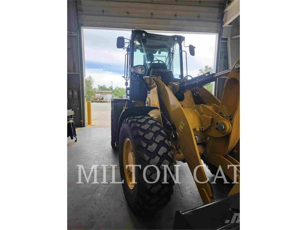 CAT 914 Kolesové nakladače