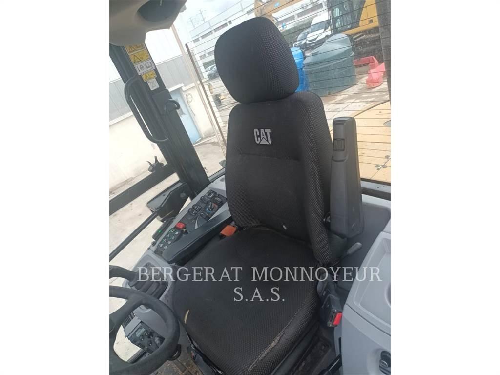 CAT 914M Kolesové nakladače