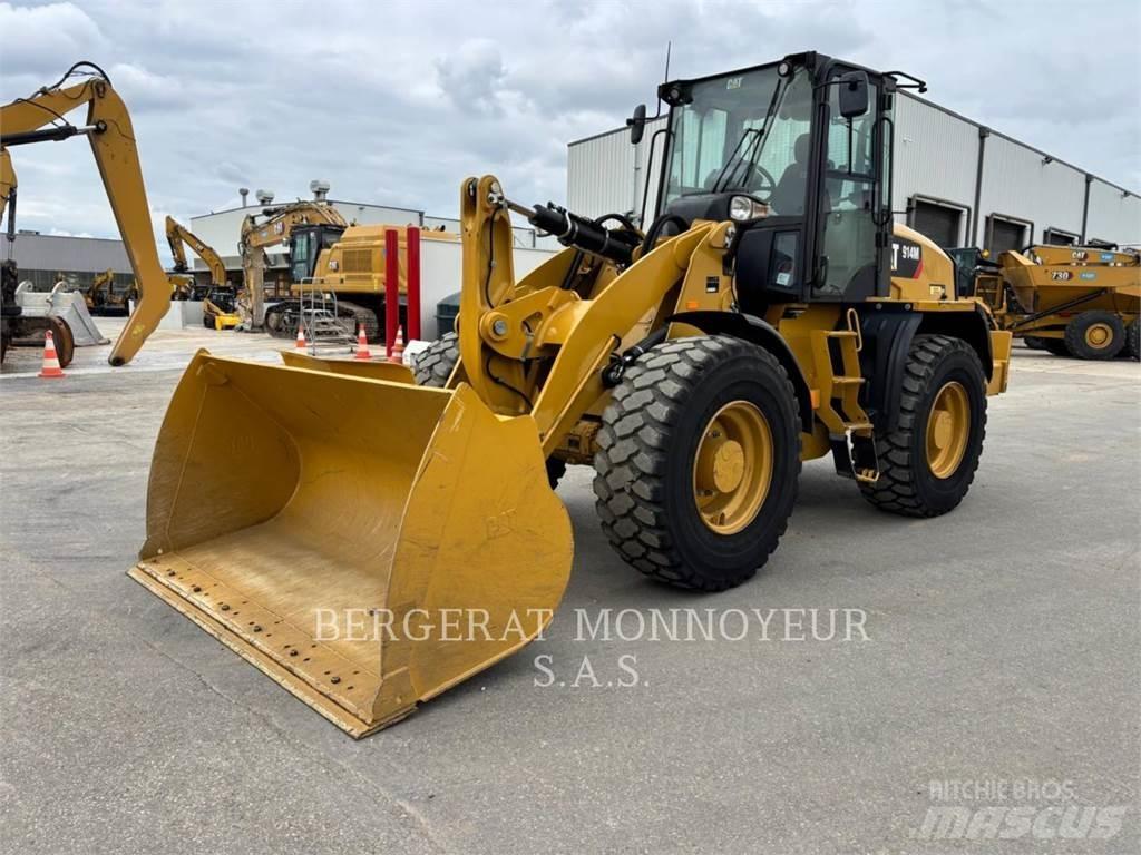 CAT 914M Kolesové nakladače