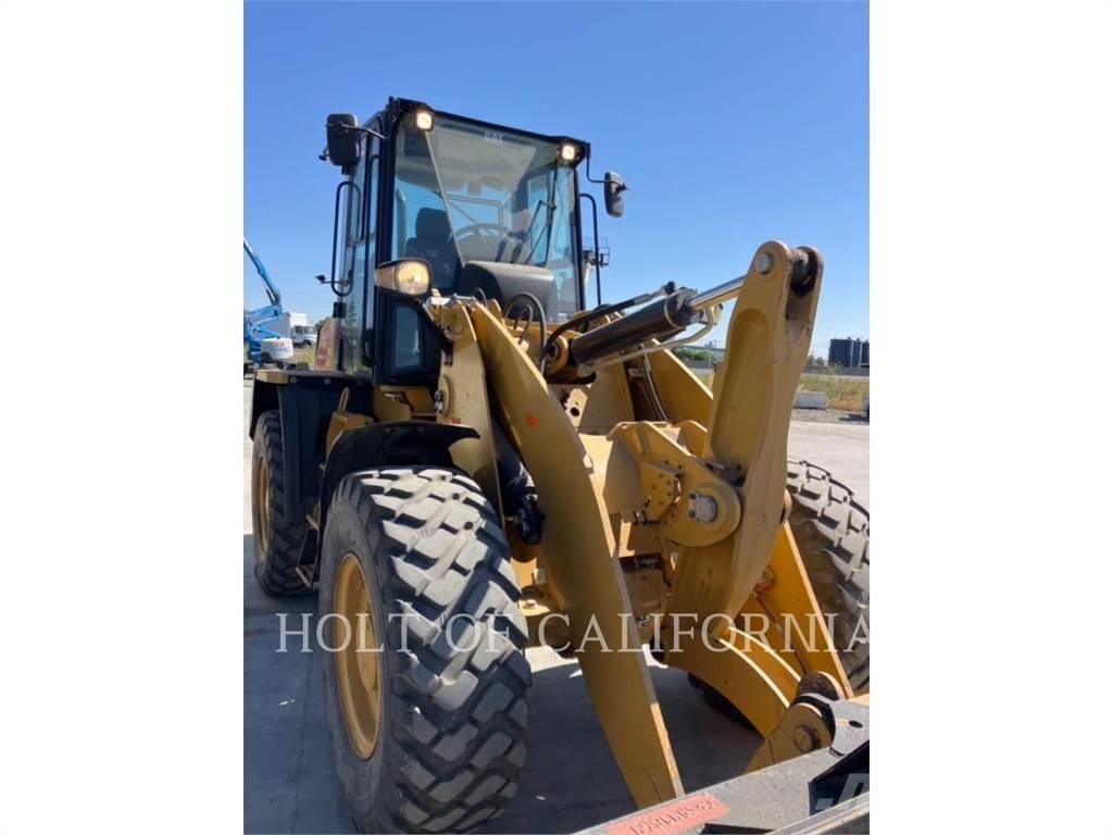CAT 918 Kolesové nakladače
