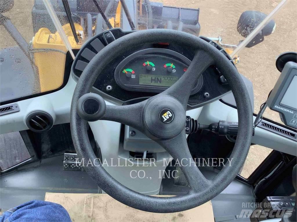 CAT 918M Kolesové nakladače