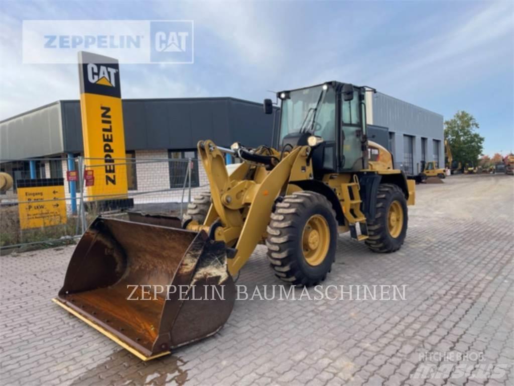 CAT 918M Kolesové nakladače