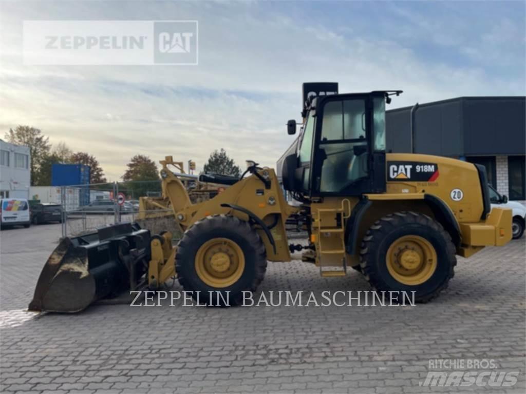 CAT 918M Kolesové nakladače