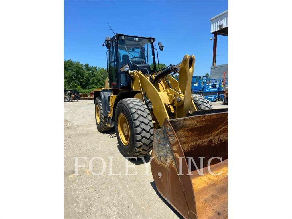 CAT 918M Kolesové nakladače