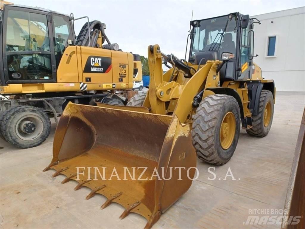 CAT 918M Kolesové nakladače