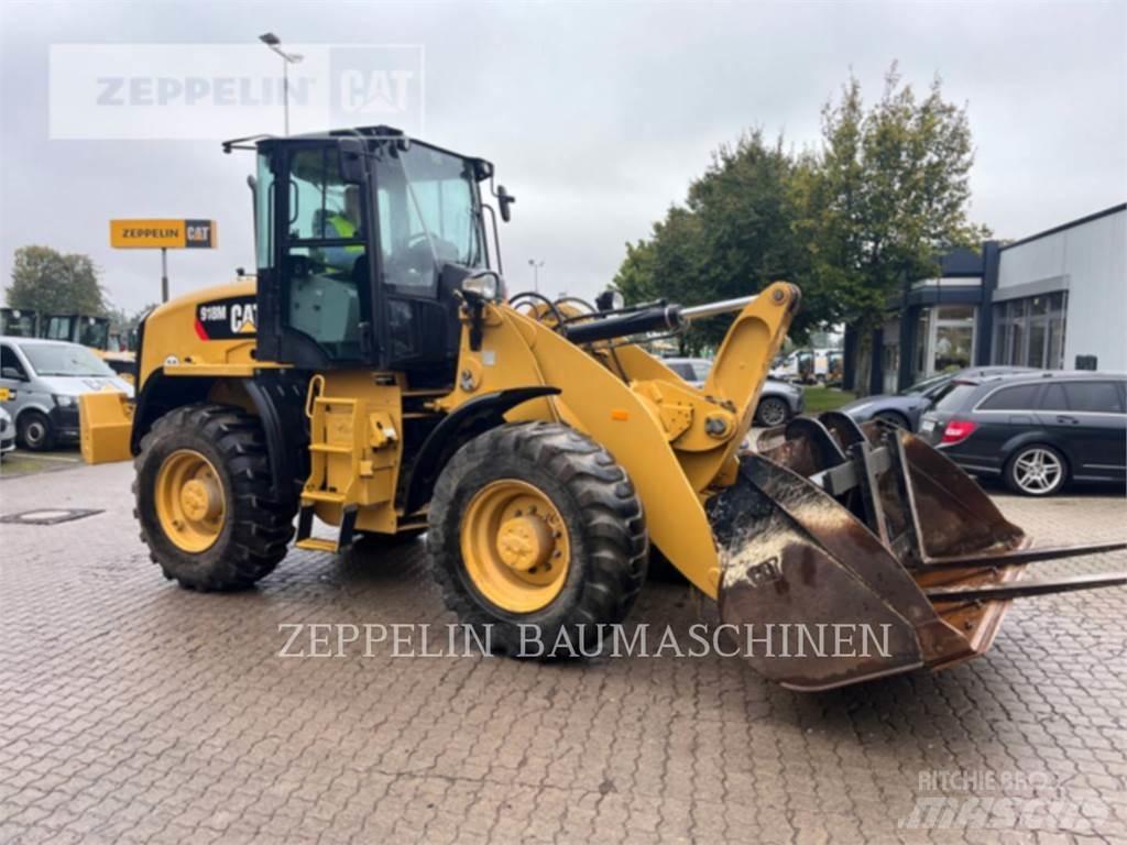 CAT 918M Kolesové nakladače