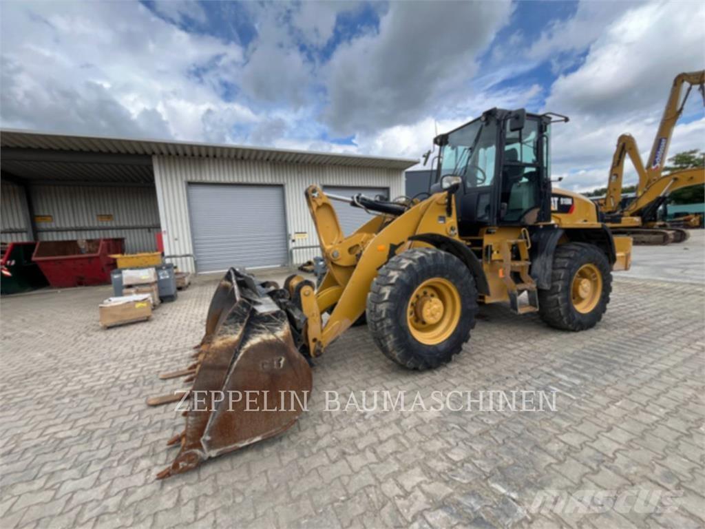 CAT 918M Kolesové nakladače