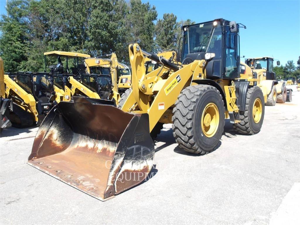 CAT 918M Kolesové nakladače
