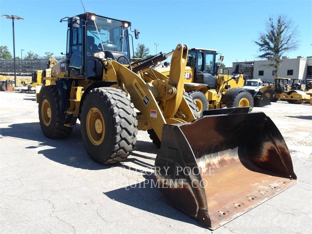 CAT 918M Kolesové nakladače