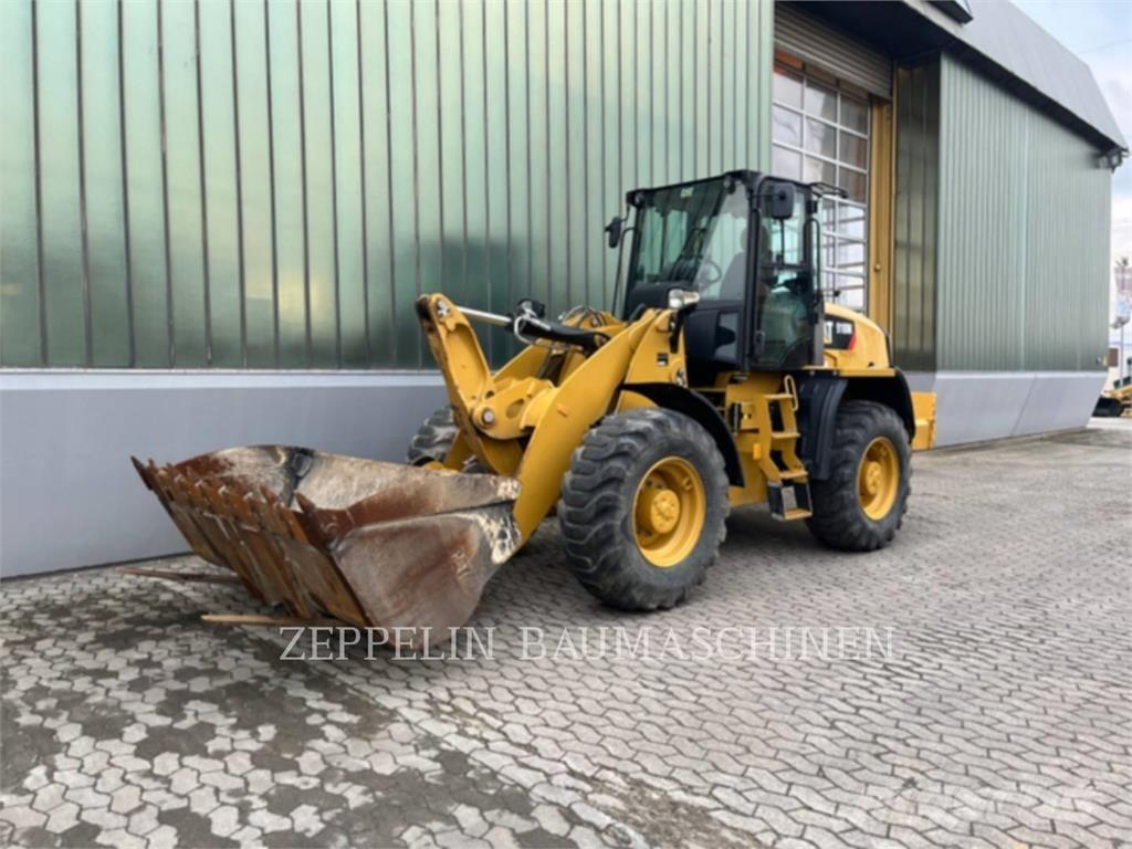 CAT 918M Kolesové nakladače