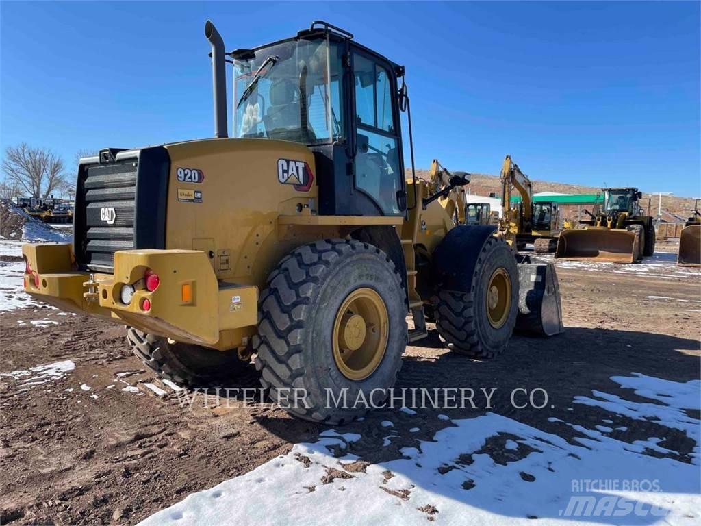 CAT 920 Kolesové nakladače