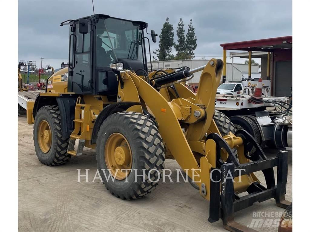 CAT 920 Kolesové nakladače