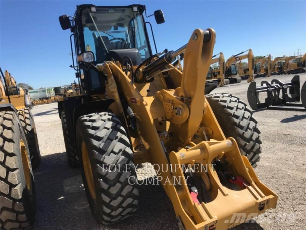 CAT 920-14 Kolesové nakladače