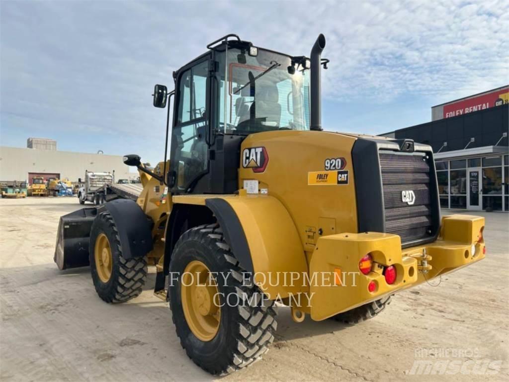 CAT 920-14 Kolesové nakladače