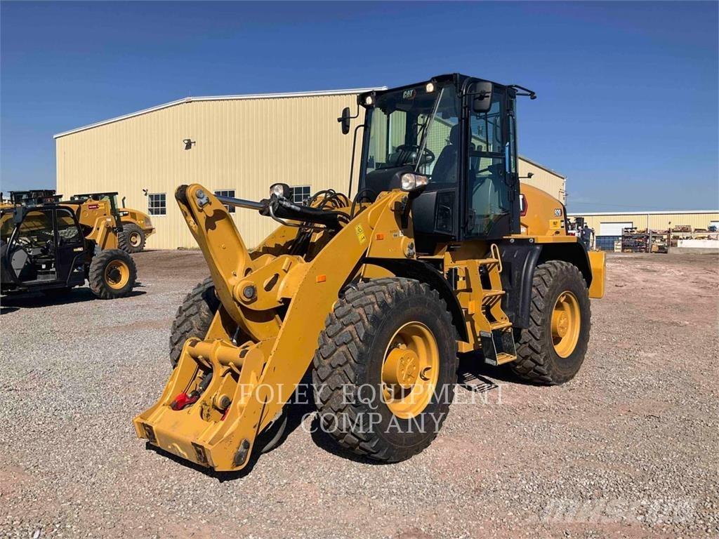 CAT 920-14 Kolesové nakladače