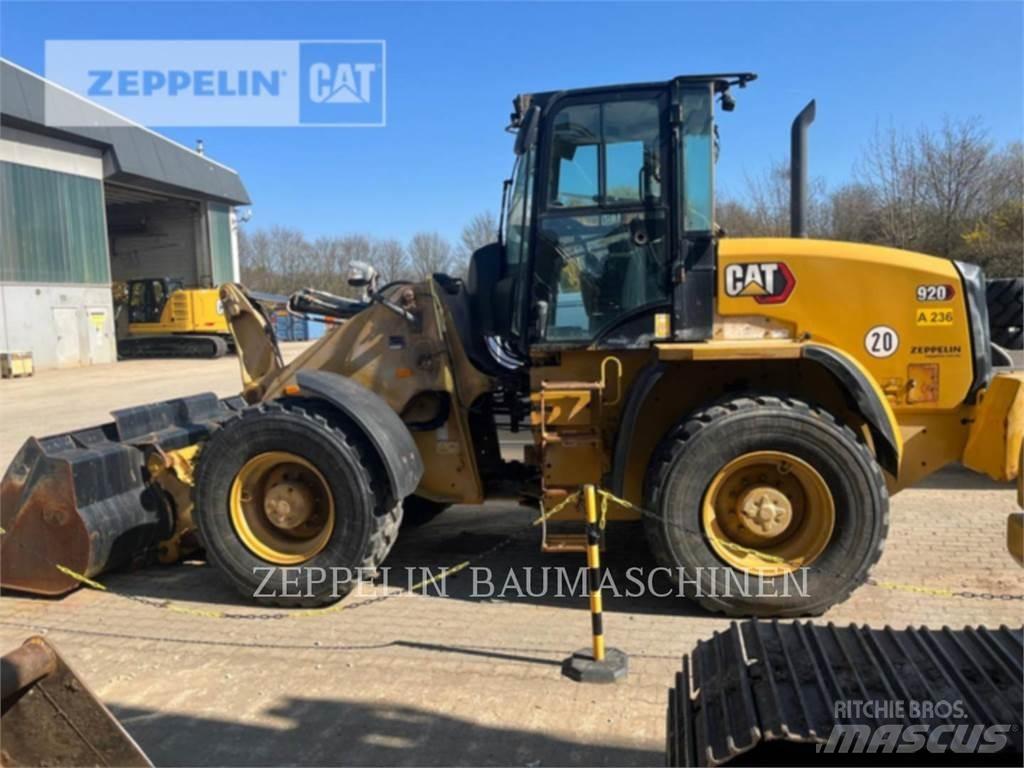 CAT 920-14A Kolesové nakladače