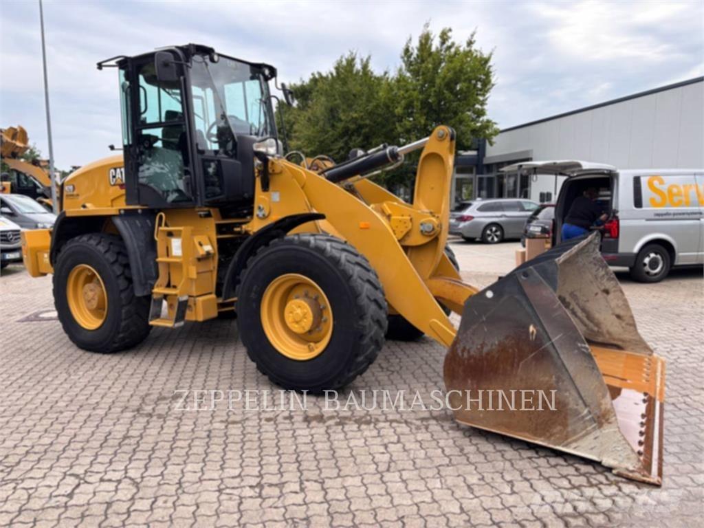 CAT 920-14A Kolesové nakladače
