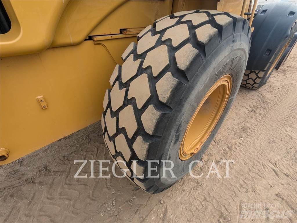 CAT 924G Kolesové nakladače